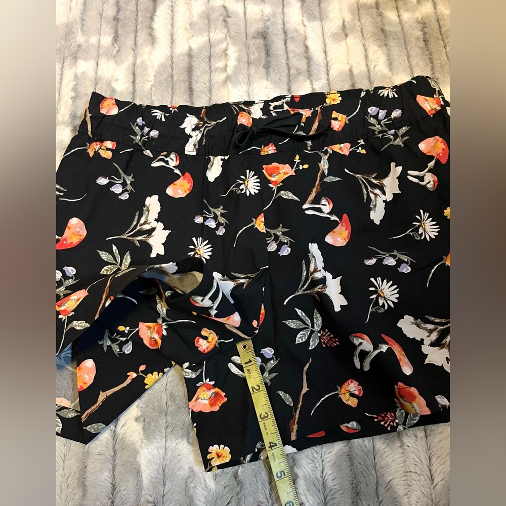 The North Face Women's Class V Shorts Size Large - Picture 10 of 13